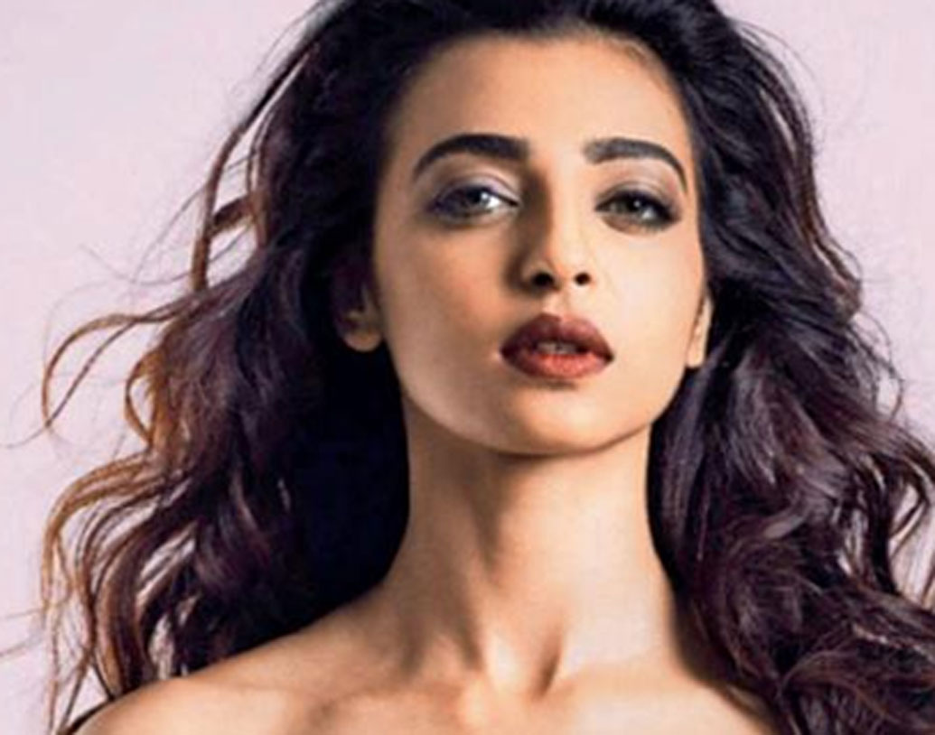 পুণেতেই তাঁর বেড়ে ওঠা। শুধু কি অভিনয়েই তিনি পারদর্শী? এর পাশাপাশি পড়াশোনা এবং নাচেও তিনি সমান পারদর্শী। আট বছর ধরে রোহিণী ভাটের কাছে তিনি কত্থক শিখেছেন।