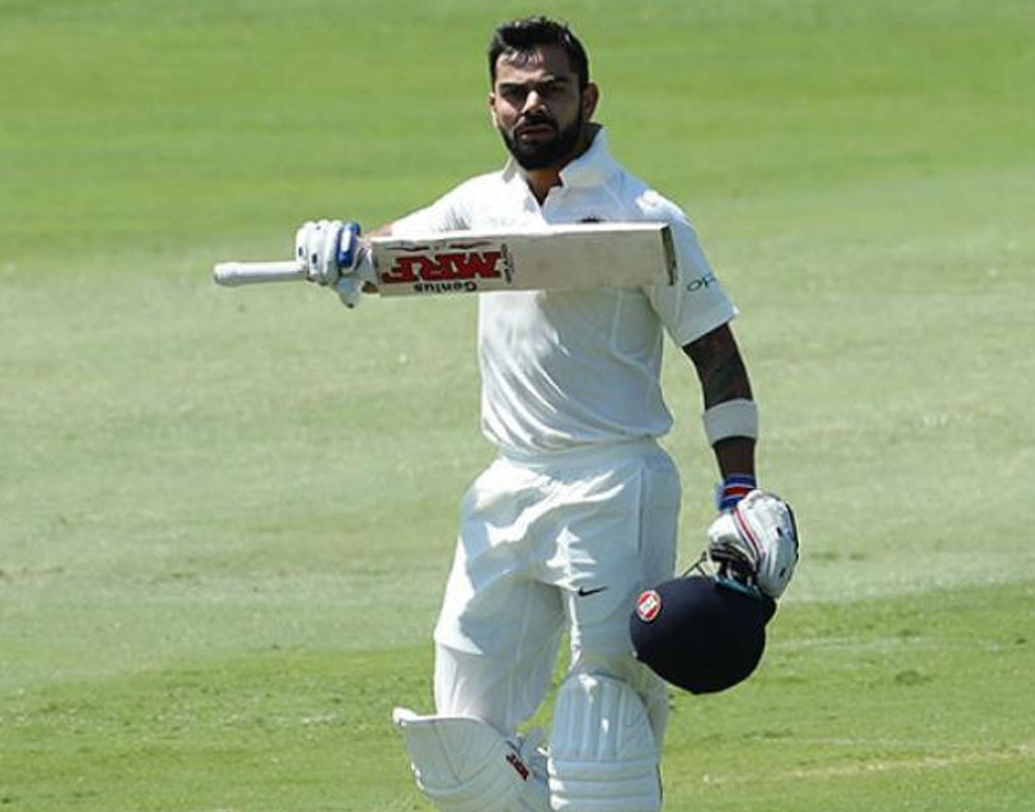 ৩৬৪ রানের জয়ের লক্ষ্য তাড়া করতে নেমে টেস্টের চতুর্থ ইনিংসে ১৪১ করেন কোহালি। তৃতীয় উইকেটে মুরলী বিজয়ের সঙ্গে ১৮৫ রানের জুটিতে জয়ের আশা জাগিয়েও তোলেন। কিন্তু নেথান লিয়নের সাত উইকেটের দাপটে শেষ পর্যন্ত ভারত থামে ৩১৫ রানে।