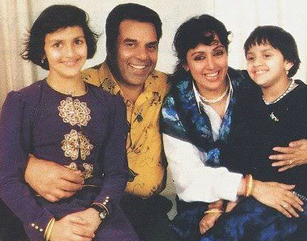 ধর্মেন্দ্র-হেমার প্রথম ছবি ‘তুম হাসিন ম্যায় জওয়ান’, মুক্তি পেয়েছিল ১৯৭০ সালে। দু’জনে একসঙ্গে অসংখ্য ছবিতে অভিনয় করেছেন। সেগুলির মধ্যে অন্যতম ‘শরাফত’, ‘নয়া জমানা’, ‘সীতা অউর গীতা’, ‘দোস্ত’, ‘জুগনু’, ‘আজাদ’, ‘দিল্লাগি’, ‘শোলে’ অন্যতম।