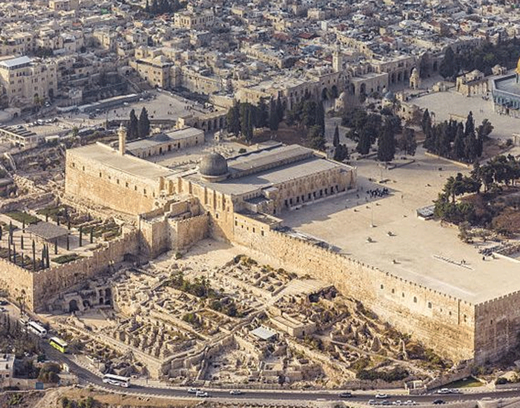 সদর দফতর যাতে সহজে খুঁজে না পাওয়া যায়, তার জন্য একরি শহরের মাটির অনেকটা নীচে ওই সুড়ঙ্গ তৈরি করা হয়েছিল। গোপন সুড়ঙ্গ দিয়ে সদর দফতরে পৌঁছতেন যোদ্ধারা।