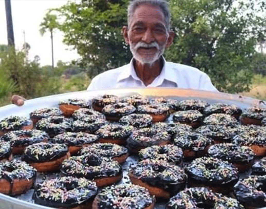 তাঁর সঙ্গে যোগ দেওয়া ওই যুবকদের প্রেরণাতেই ২০১৭ সালে অগস্টে ‘গ্র্যান্ডপাজ কিচেন’ নামে একটি ইউটিউব চ্যানেল খোলেন নারায়ণ রেড্ডি। আর তখন থেকে গ্র্যান্ডপার জার্নি শুরু।