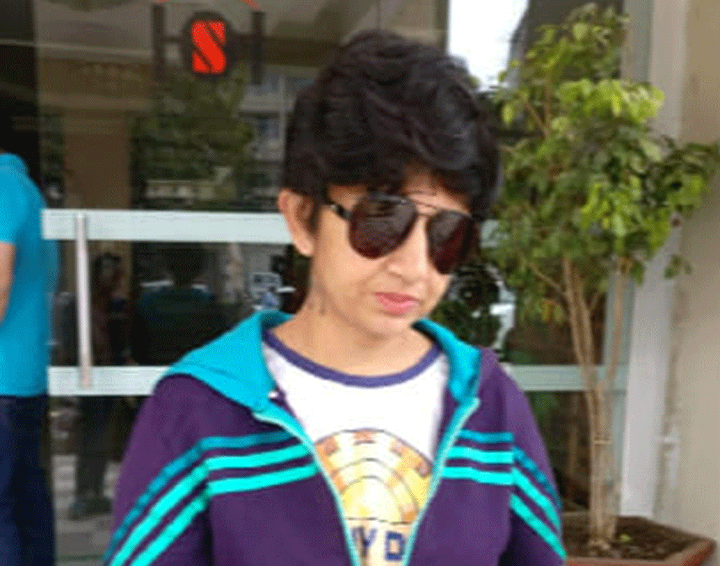 প্রশিক্ষণে যোগ দেওয়ার পরই মনিকা মাশরুম চাষ শুরু করার সিদ্ধান্ত নিয়ে ফেলেন। ছেড়ে দেন চাকরি। দিল্লিতে ছোটখাটো একটা মাশরুম ফার্ম করে ফেলেন।