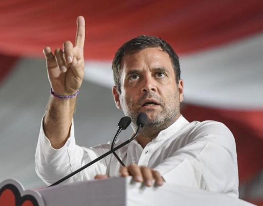 রাফাল মামলায় বিচারপতি কে এম জোসেফের রায়কে আঁকড়ে ধরে ফের সরব হয়েছে কংগ্রেস। বৃহস্পতিবার প্রধান বিচারপতি রঞ্জন গগৈয়ের নেতৃত্বে তিন বিচারপতির বেঞ্চ রাফাল চুক্তিতে সিবিআই তদন্তের নির্দেশ দেওয়ার আর্জি খারিজ করে দিয়েছে।