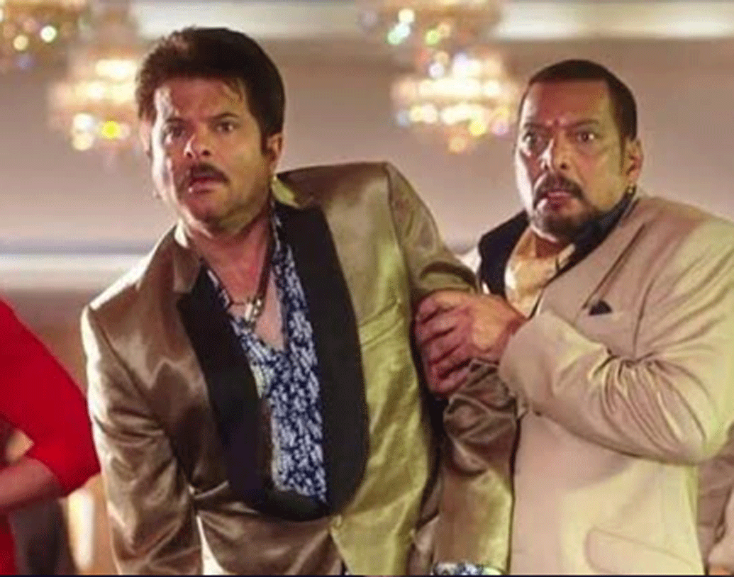 বন্যা কবলিত এলাকার মানুষের জন্য মহারাষ্ট্রে ৫০০টি ঘর তৈরি করার কথাও ঘোষণা করেছেন তিনি। খুব তাড়াতাড়ি কাজ শুরু হবে।