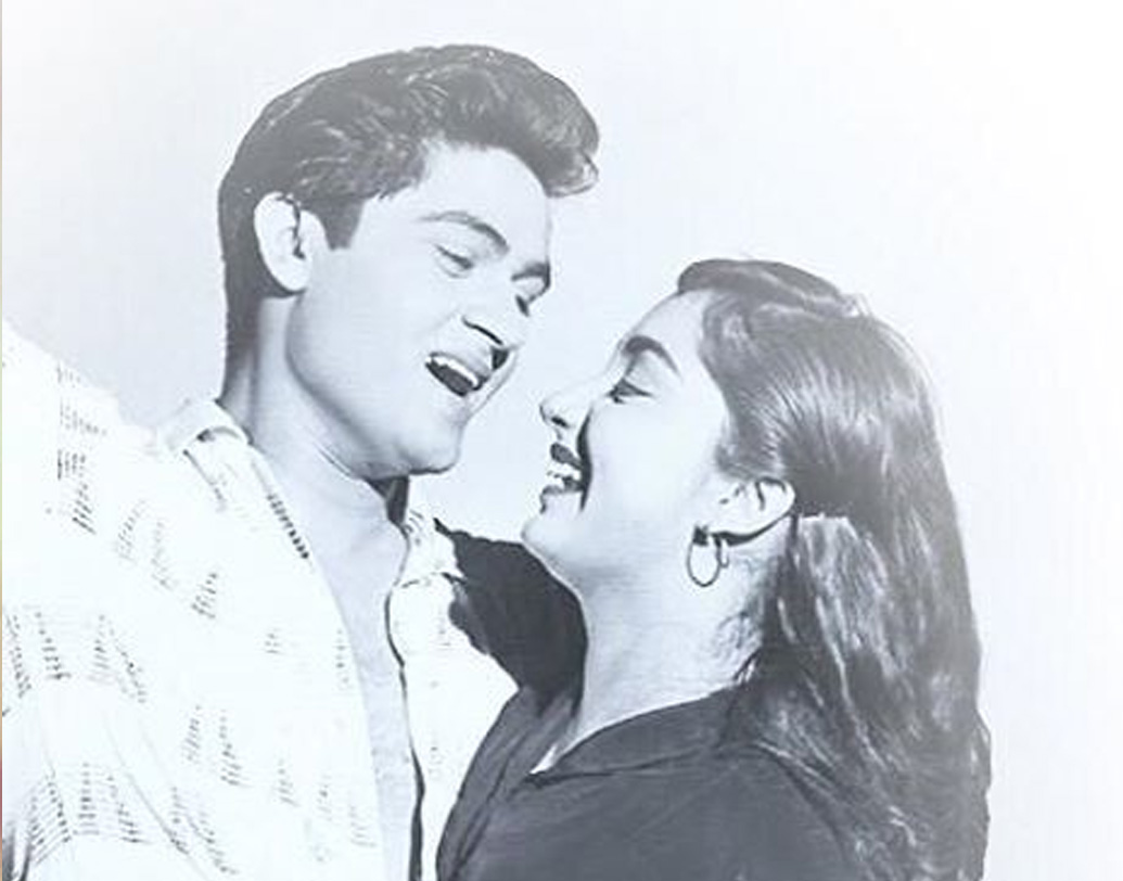 নায়িকা হিসেবে সাধনার প্রথম ছবি ‘লভ ইন সিমলা’ মুক্তি পায় ১৯৬০ সালে। সে বছর প্রথম দশটি বক্সঅফিস সফল ছবির মধ্যে এটি ছিল অন্যতম।