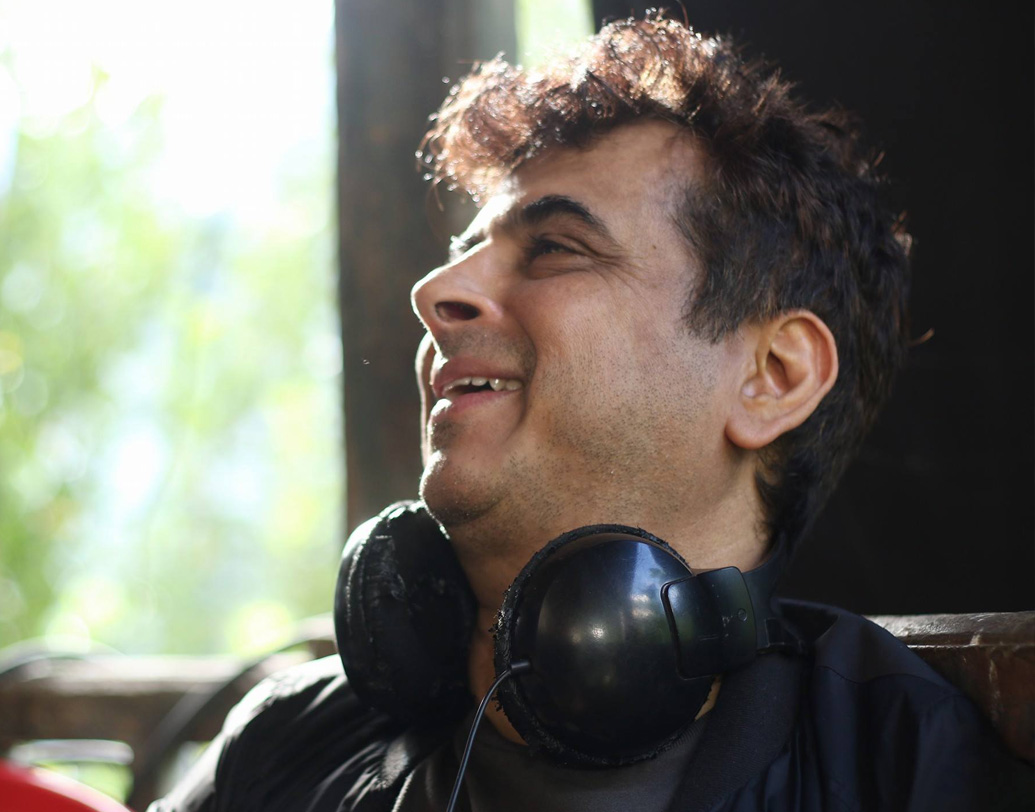 গানের পাশাপাশি ব্যান্ডের জনপ্রিয়তার মূল কারণ অবশ্যই পলাশের ব্যক্তিত্ব। তাঁকে আমরা পলাশ নামে চিনলেও, স্কুলজীবন অবধি তাঁর নাম ছিল পলি। এক সাক্ষাত্কারে পলাশ জানিয়েছেন, তাঁর বাবার প্রিয় ক্রিকেটার ছিলেন পলি উমরিগড়। তাঁর নামেই ছেলের নামকরণ করেছিলেন। ১৫ বছর বয়সে পলি থেকে পলাশ হন ইউফোরিয়ার প্রতিষ্ঠাতা।