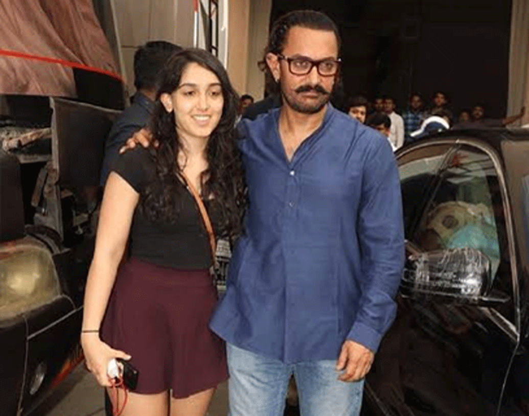 এই তারকা কন্যা আসলে তারকা হওয়ার দৌড়ে নেমে পড়েছেন। ‘মেডিয়া’ নামে এক ফিল্মে তিনি ডিরেক্টরিয়াল ডেবিউ করছেন। ফিল্মে মুখ্য চরিত্রে অভিনয় করছেন হেজেল কিচ।