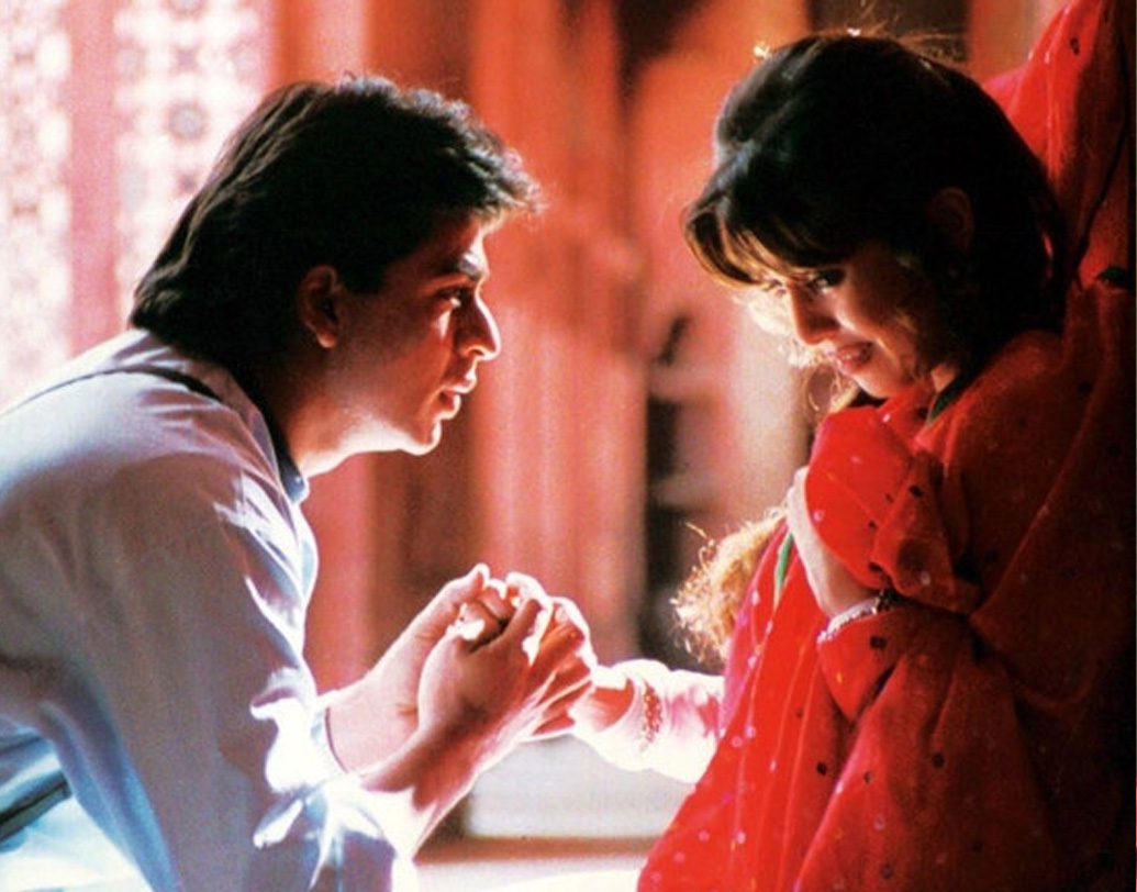 এর পর মিউজিক চ্যানেলে সঞ্চালিকা হিসেবে কাজ করছিলেন ঋতু। তখনই নজরে পড়েন পরিচালক সুভাষ ঘাইয়ের। তিনি তাঁকে সুযোগ দেন ‘পরদেশ’ ছবিতে। সুভাষের পছন্দ ছিল না ‘ঋতু’ নাম। তাঁর কথাতে ঋতু নতুন নাম নেন ‘মহিমা’। তারকা শাহরুখ খানের পাশে রোমান্টিক চিত্রনাট্যে সাবলীল অভিনয় তাঁকে এনে দেয় সেরা নবাগত নায়িকার পুরস্কার।