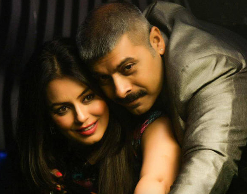 দীর্ঘ বিচ্ছেদের পরে ২০১৬ সালে মহিমা ফিরে আসেন নায়িকা হয়ে। ২০১৬ সালে অগ্নিদেব চট্টোপাধ্যায়ের পরিচালনায় ‘ডার্ক চকোলেট’ ছবিতে তিনি ঈশানী বন্দ্যোপাধ্যায়ের ভূমিকায় অভিনয় করেন। এই চরিত্রটি তৈরি হয়েছিল শিনা বরা হত্যাকাণ্ডের মূল অভিযুক্ত এবং তাঁর মা ইন্দ্রাণী মুখোপাধ্যায়ের আদলে।