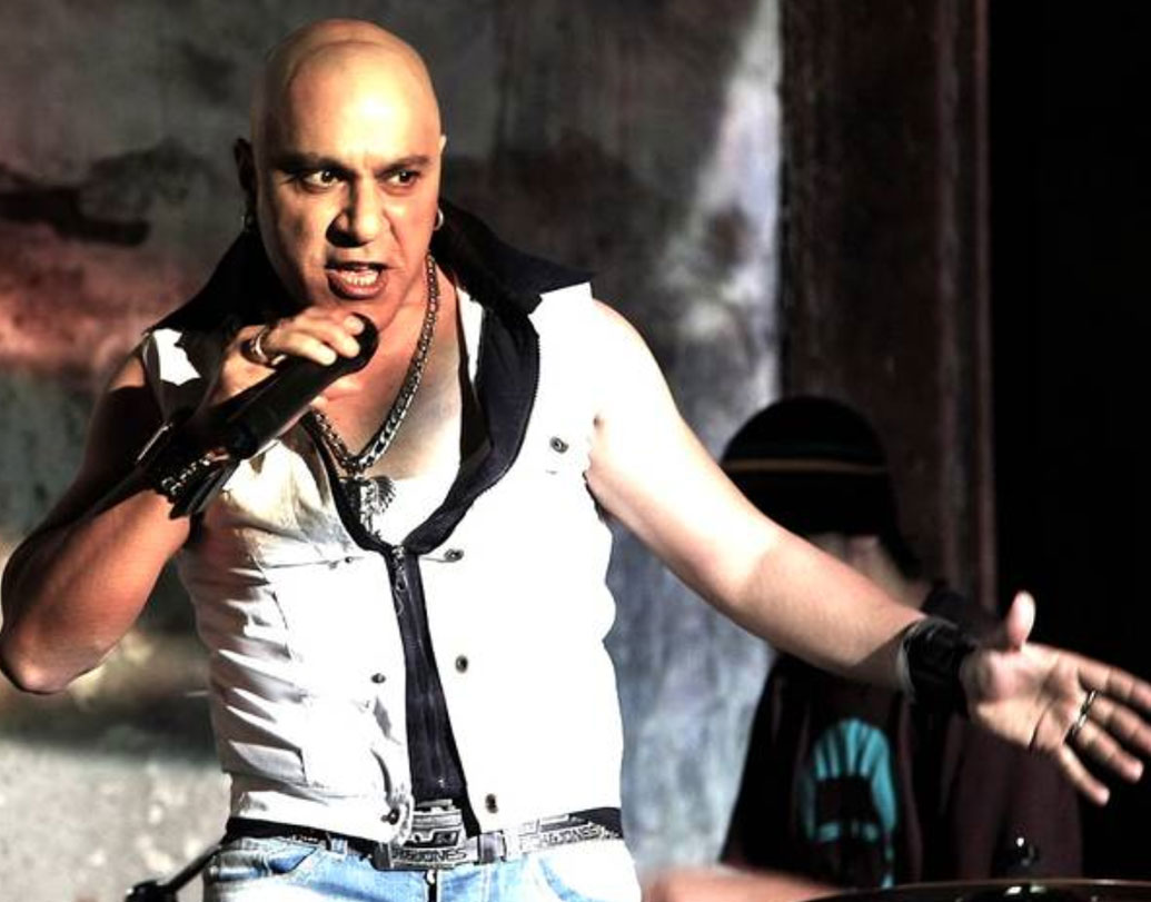 তবে জনপ্রিয়তা তুঙ্গে ওঠে তাঁর তৃতীয় অ্যালবাম ‘ঠান্ডা ঠান্ডা পানি’-র হাত ধরে। প্রখ্যাত এক আইসক্রিম প্রস্তুতকারী সংস্থা তাঁর ‘ঠান্ডা ঠান্ডা পানি’ গানটির অনুকরণে তাঁদের বিজ্ঞাপনী স্যাম্পেল তৈরি করে।