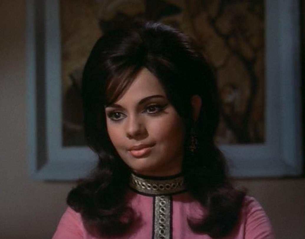 ইন্ডাস্ট্রিতে তাঁকে পায়ের তলায় শক্ত জমি দেয় রাজ কপূরের ‘দো রাস্তে’। রাজেশ খন্না অভিনীত এই ছবিতে মুমতাজ ছোট রোল পেয়েছিলেন। কিন্তু এই ছবিটাই তাঁর কাছে প্রিয়তম। কারণ, জনপ্রিয়তার পথে উত্তরণে সাহায্য করেছিল এই ছবিতে অভিনয়।