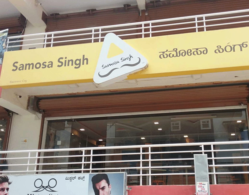 শিঙাড়া যাতে খারাপ না হয়ে যায়, ভিতরের পুরটাও যাতে ডেলিভারির দিন পর্যন্ত টাটকা থাকে, সে রকম অভিনব কিছু ব্যবস্থা করেছিলেন শিখর এবং তাঁর রাঁধুনি। হাইজিন বজায় রাখার জন্য শিঙাড়ায় কোনও প্রিজারভেটিভও দেওয়ার তীব্র বিরোধী ছিলেন তাঁরা।