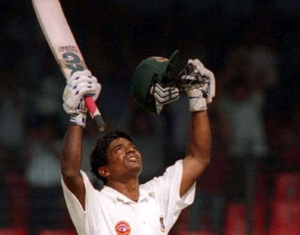 মহম্মদ আমিনুল ইসলাম: ৫১ বছর বয়সি আমিনুল বাংলাদেশে বুলবুল নামে পরিচিত। দেশের প্রথম টেস্টে শতরান করেন তিনি। টেস্ট এবং ওয়ানডে থেকে ২০০২ সালে অবসর নেন। বর্তমানে তিনি এশিয়ান ক্রিকেট কাউন্সিলের সদস্য।