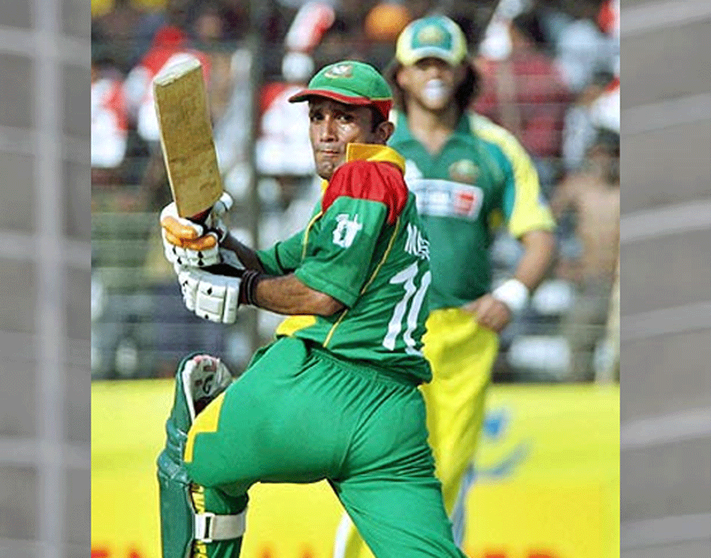 খালেদ মাসুদ: উইকেট কিপার এবং মিডল অর্ডার ব্যাটসম্যান ছিলেন তিনি। ২০০৬ সালে তিনি ওয়ানডে থেকে অবসর নেন এবং তার পরের বছর টেস্ট ক্রিকেট থেকে অবসর নেন।