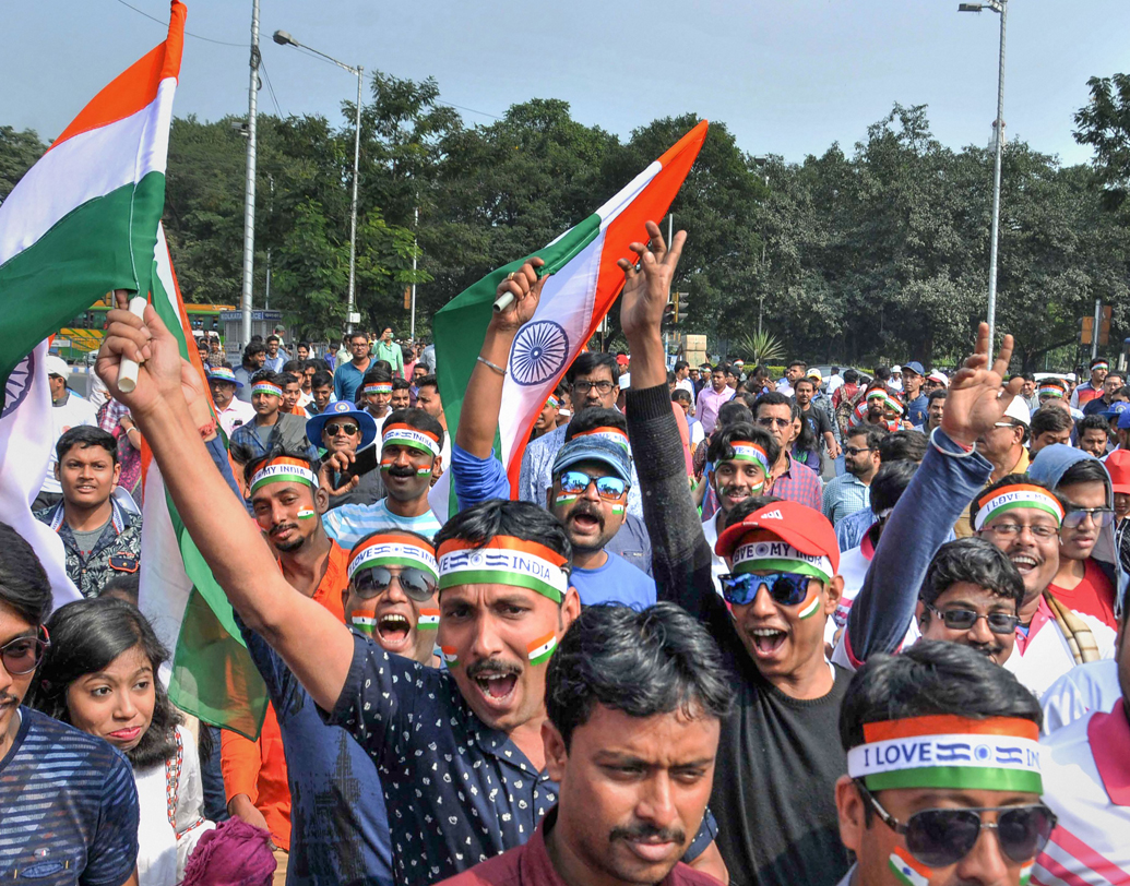 শুধু গোলাপি রঙের বাহারই নয়। ইডেনে এ দিন নানা অনুষ্ঠানের আয়োজন করা হয়েছে। শুক্রবার প্রথম দিনের খেলা শেষ হওয়ার পরে গান গাওয়ার কথা বাংলাদেশের সঙ্গীতশিল্পী রুনা লায়লার।
