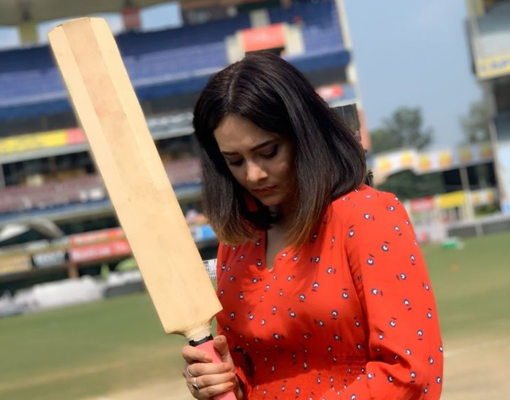 খেলা ভালবাসলেও মায়ান্তি কোনওদিন ভাবেননি ক্রীড়া সাংবাদিক হবেন। বরং তাঁর ইচ্ছে ছিল, গ্রাফিক ডিজাইনার হওয়ার। কিন্তু ইউনিভার্সিটির পরে সঞ্চালনার সুযোগ পাওয়ায়, তা আর হাতছাড়া করেননি। এরপর আর অন্য জীবিকায় যাওয়া হয়নি মায়ান্তির।