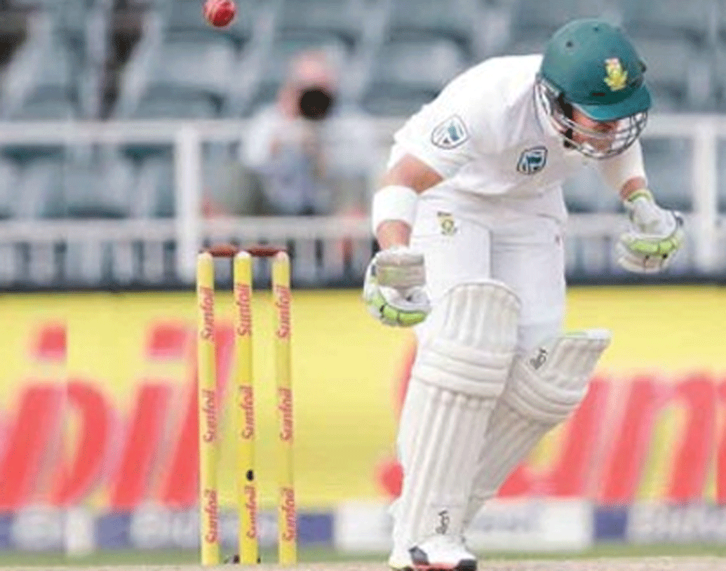 ২০১৯ সালের ২১ অক্টোবর। রাচীতে ভারত এবং দক্ষিণ আফ্রিকার মধ্যে শেষ টেস্ট ম্যাচ চলছে। পিচ ছিল কঠিন। টেস্টের তৃতীয় দিনে দক্ষিণ আফ্রিকার বাঁ হাতি ওপেনার ডিন এলগারের মাথায় লাগে যশপ্রীত বুমরার বাউন্সার।