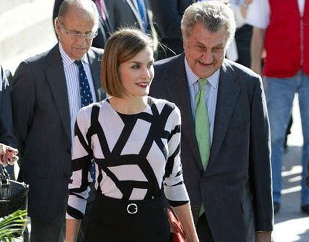 ২০০৩ সালের ১ নভেম্বর তাঁরা আনুষ্ঠানিক ভাবে বিয়ের কথা ঘোষণা করেন। সামান্য সাংবাদিক হয়ে যান স্পেনের পরবর্তী রানি!