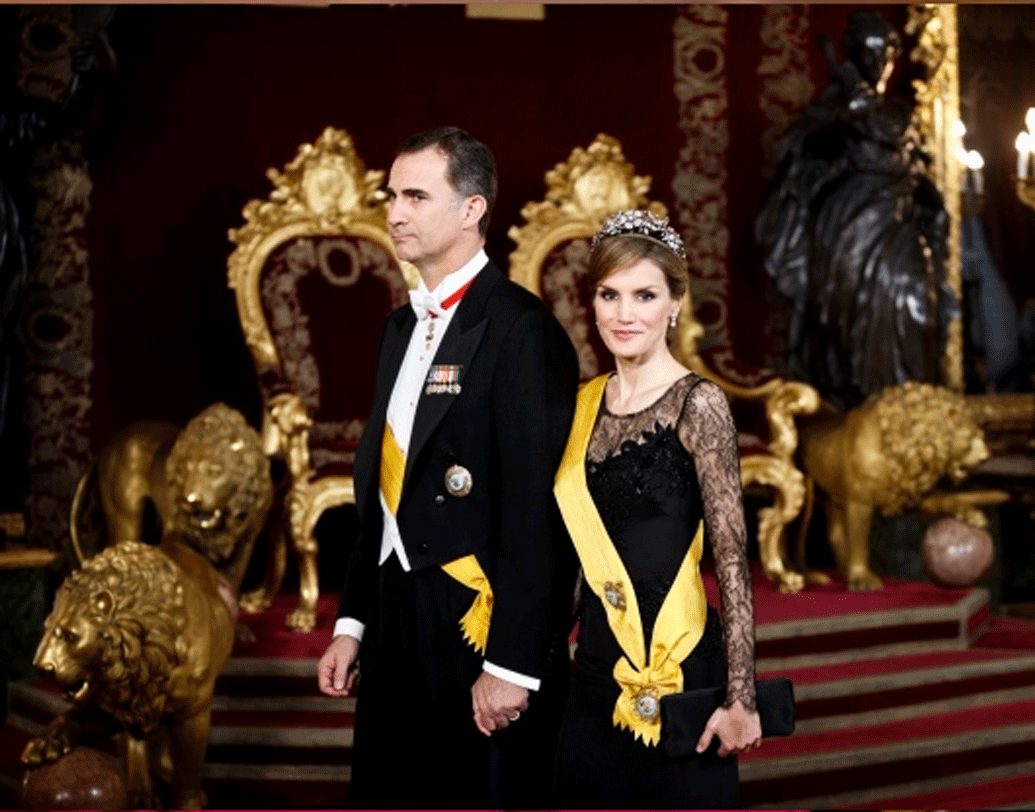 ২০১৪ সালে ১৯ জুন রাজা জুয়ান কার্লোসের মৃত্যুর পর ফিলিপ এবং লাতিজিয়া স্পেনের রাজা এবং রানি হন।