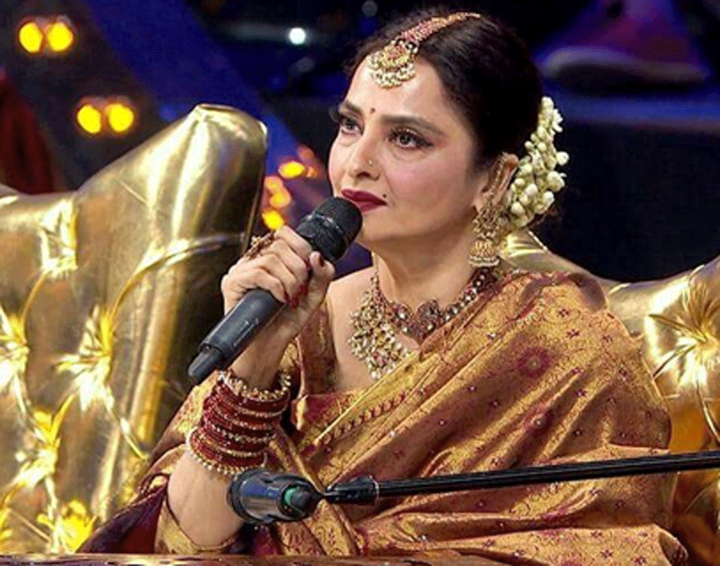 ১৯৭০ সালে প্রথম বলিউডে ডেবিউ করেন তিনি। প্রথম ছবি থেকেই জনপ্রিয় হয়ে উঠেছিলেন তিনি।