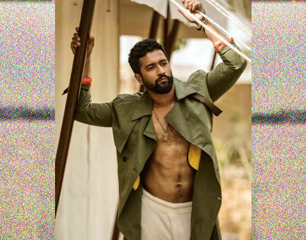 প্রফেশনাল জীবনের মতো ভিকির ব্যক্তিগত জীবনও এর পর থেকে লাইমলাইটে চলে আসে। ভিকি কখন, কার সঙ্গে কোথায় যাচ্ছেন, সবেতেই ক্যামেরার নজর থাকছে।