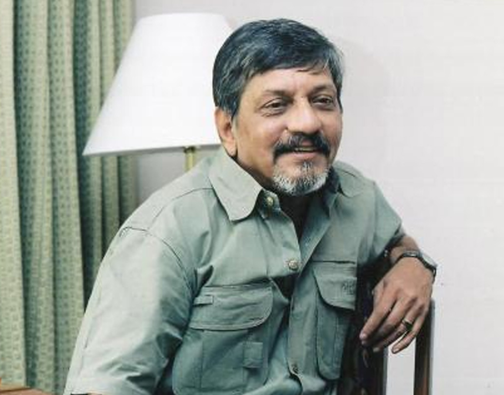 থিয়েটারে অভিনয় সূত্রেই ছ’য়ের দশকের মাঝামাঝি অমলের আলাপ চিত্রার সঙ্গে। তাঁদের সম্পর্ক বন্ধুত্ব থেকে প্রেমের পথে উত্তরণে প্রধান অনুঘটক ছিল থিয়েটার।