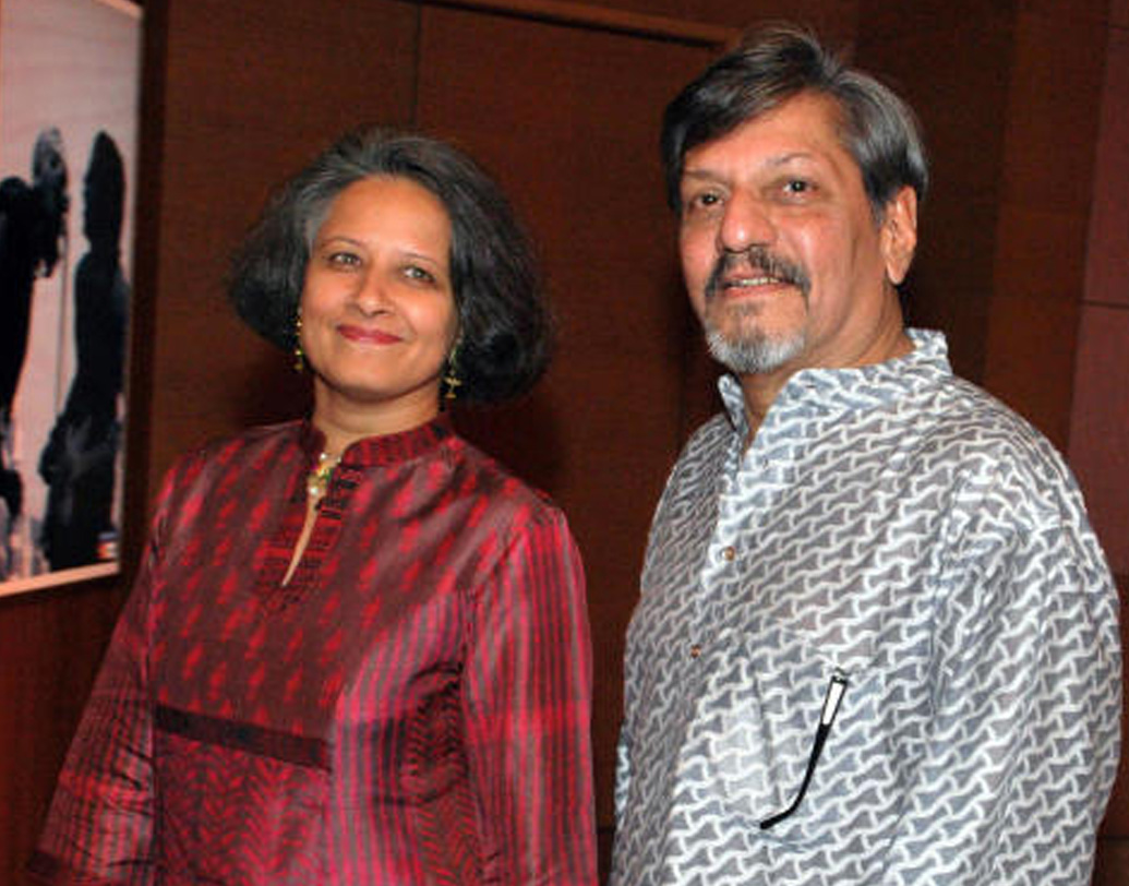 অমল-চিত্রার তিন দশকেরও বেশি পুরনো দাম্পত্য ভেঙে যায় ২০০১ সালে। বিবাহ-বিচ্ছেদের পরে অমল সে বছরই বিয়ে করেন সন্ধ্যা গোখলেকে। পেশায় আইনজীবী সন্ধ্যা দশ বছর প্র্যাকটিস করেছিলেন আমেরিকায়। পরে লেখালেখির টানে পাকাপাকিভাবে চলে আসেন ভারতে। অমল-সন্ধ্যার একমাত্র মেয়ে সমীহা ভবিষ্যতে স্পোর্টস ল’ ইয়ার হতে চান।