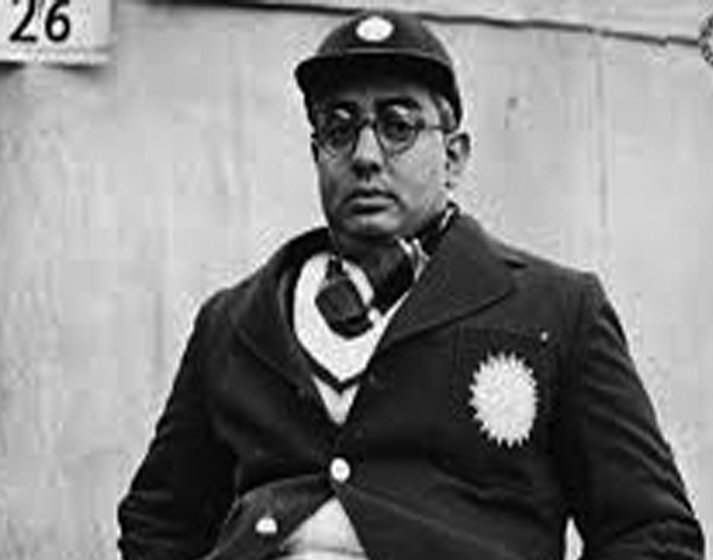 ক্রিকেট ও টেনিসের পাশাপাশি ভিজ্জির শিকারের নেশাও ছিল। ১৯২৬ সালে তিনি দেশ বিদেশের ক্রিকেটারদের নিয়ে দল তৈরি করেন। সে দলে ছিলেন ব্রিটিশ ক্রিকেটাররাও। ১৯৩০-৩১ সালে এমসিসি ভারতসফর বাতিল করে রাজনৈতিক কারণে। তখন ভিজ্জি তাঁর দল নিয়ে ভারতের বিভিন্ন অংশে ও সাবেক সিংহলে ক্রিকেট সফরে যান।