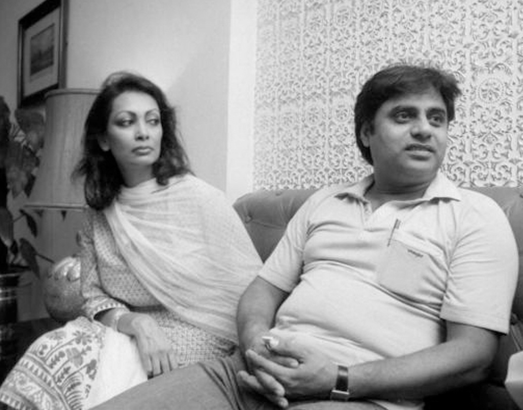 এখানেই শেষ নয়। দুই সুরসাধকের জীবনের বাঁকে আরও শোক বাকি রয়ে গিয়েছিল। ২০০৯ সালে পঞ্চাশ বছর বয়সে আত্মহত্যা করেন চিত্রার প্রথম পক্ষের মেয়ে, মনিকা।