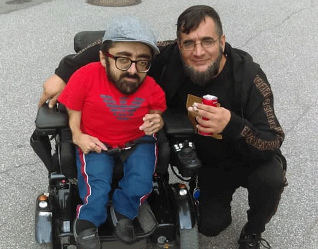 সম্প্রতি নরওয়ের অসলোয় এলাহি আয়োজনে তিনি তাঁর দীর্ঘদিনের প্রেমিকা ফউজিয়াকে বিয়ে করলেন।