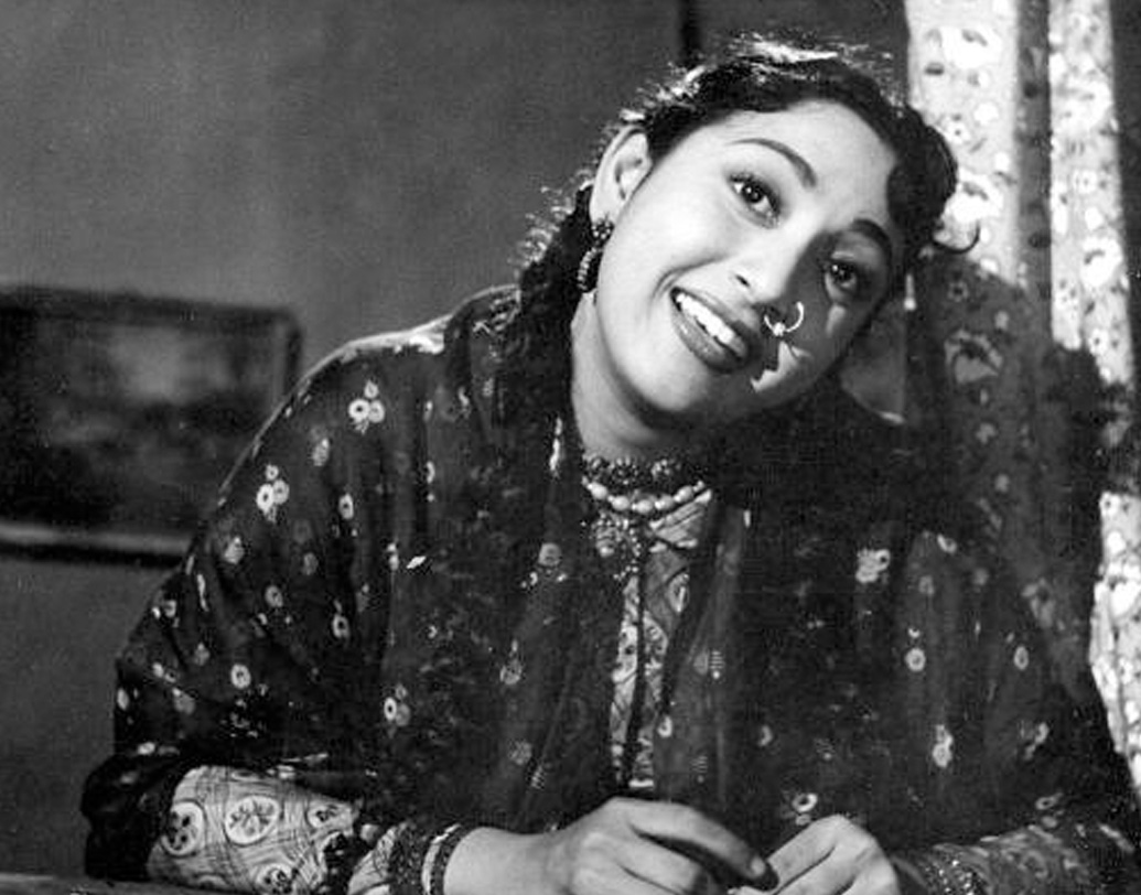 রমেশ সায়গলের পরিচালনায় ‘ফির সুবহ হোগি’ ছিল দস্তয়ভস্কির ‘ক্রাইম অ্যান্ড পানিশমেন্ট’-এর অনুসরণে। এই ছবিতে অভিনয়ের জেরে ইন্ডাস্ট্রিতে মালা পরিচিত হন বহুমুখী নায়িকা হিসেবে।