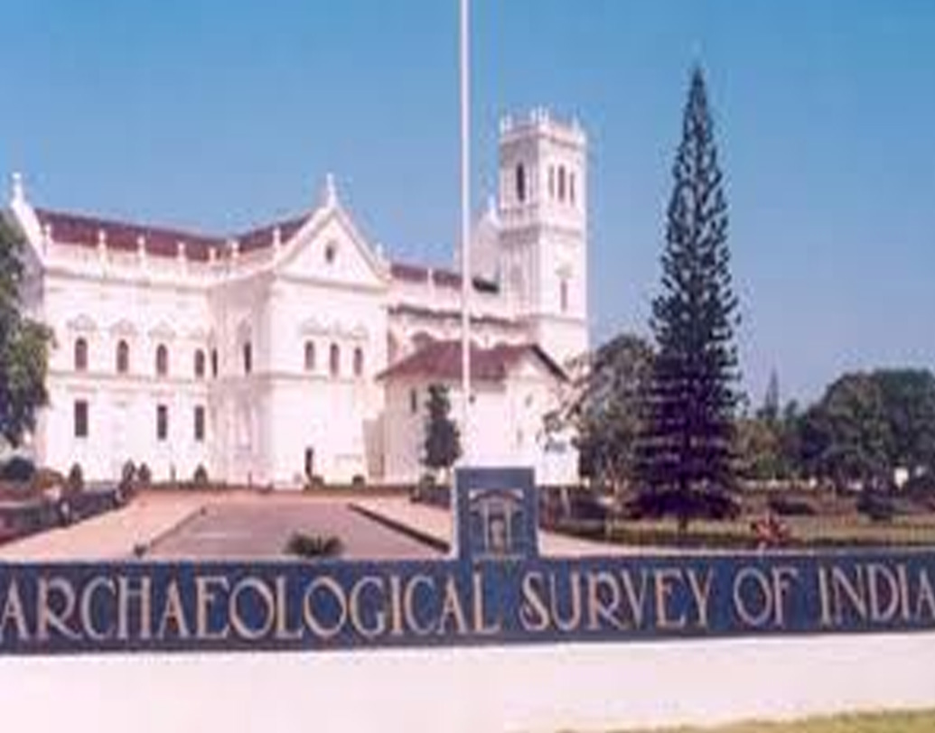 আবার বিস্তারিত খনন শুরু হয় পঞ্চাশের দশকে। তখন বাঁধ তৈরির আগে আর্কিওলজিক্যাল সোসাইটি-কে দিয়ে খনন করায় কেন্দ্রীয় সরকার। তার ফলে শুধু ইক্ষ্বাকু বংশ নয়, জানা যায়, আদি প্রস্তর যুগ থেকে মধ্যযুগ অবধি সেখানে জনপদ ছিল। সে সব ইতিহাসের চিহ্ন আজ নাগার্জুনসাগরের জলের তলায়।  (ছবি: সোশ্যাল মিডিয়া)