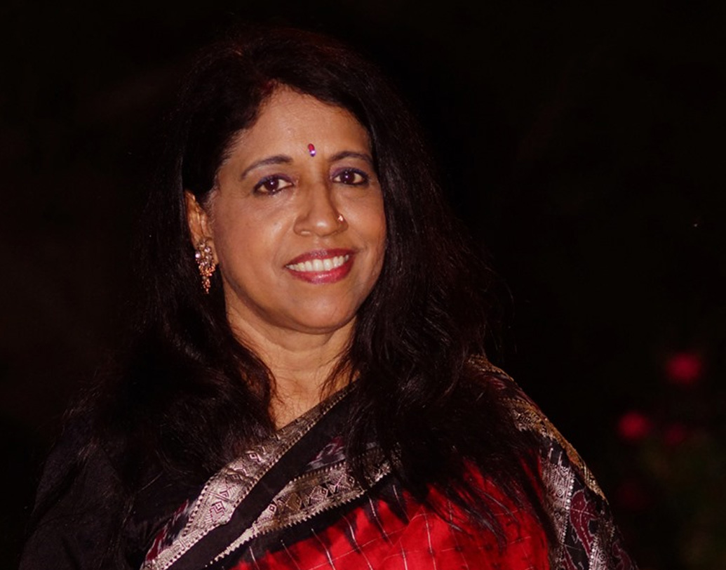 গান গেয়েছেন লতা মঙ্গেশকর ও আশা ভোঁসলের সঙ্গেও। হিন্দির পাশাপাশি তেলুগু, মরাঠি, উর্দু, তামিল, মালয়ালম, কন্নড়, গুজরাতি এবং বাংলা গানের দুনিয়া দাপটের সঙ্গে শাসন করেছেন কবিতা। গান গেয়েছেন ইংরেজি ও উর্দুতেও।