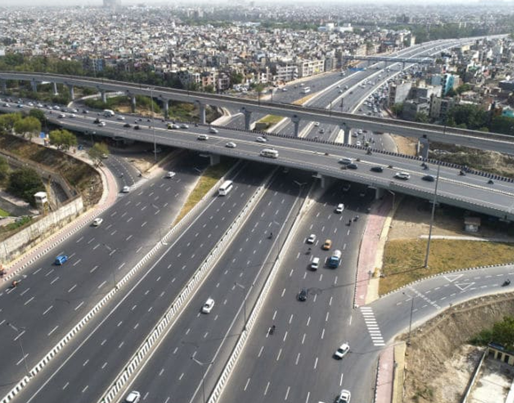 মিলবে কোথায়: ব্যাঙ্ক, ই-কমার্স সংস্থা ও ওয়ালেট মারফত কেনা যাবে এই ট্যাগ। প্রতিটি টোল প্লাজ়াতেও ওই ট্যাগ কেনার সুবিধা রাখছেন জাতীয় সড়ক কর্তৃপক্ষ (এনএইচএআই)।