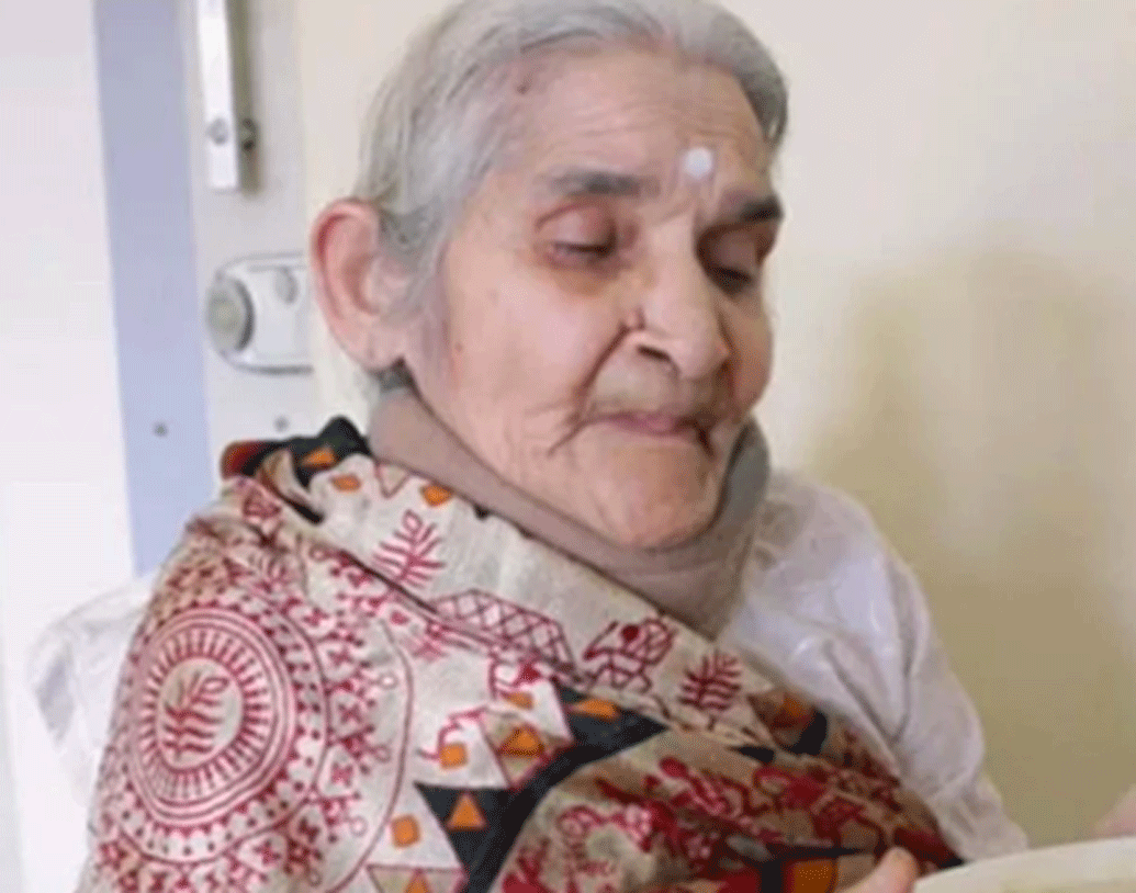 এই ফিল্মেই আম্মাজি পুপ্পা জোশী ৮৫ বছর বয়সে প্রথম অভিনয় করেন। তাঁর অভিনয়ে মুগ্ধ হয়ে গিয়েছিলেন দর্শকরা।