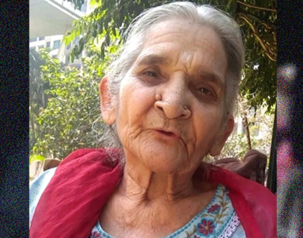 তবে ছোটবেলা থেকেই তাঁর অভিনয়ের প্রতি তীব্র আগ্রহ ছিল। নাটক এবং সঙ্গীত জোশী পরিবারের অবিচ্ছেদ্য অঙ্গ ছিল।