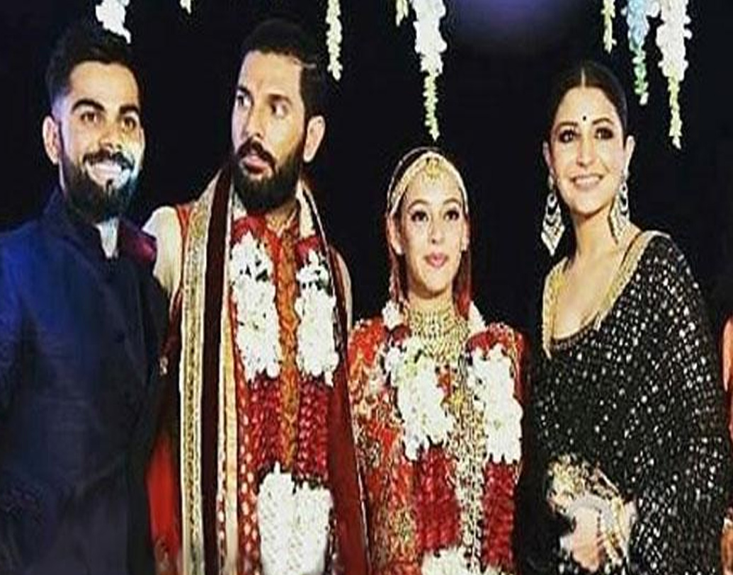 টানাপড়েন এবং ওঠাপড়ার মধ্যে দিয়ে এগিয়েছে তাঁদের সম্পর্ক। ২০১৬ সালে, বিরাট অনুষ্কার প্রেম ভেঙে গিয়েছে, এ রকম গুঞ্জন শোনা গিয়েছিল। কিন্তু সে বছরেরে শেষের দিকে যুবরাজ-হ্যাজেলের বিয়েতে তাঁদের যুগল-উপস্থিতি ভেঙে দেয় বিচ্ছেদের সব গুঞ্জন।