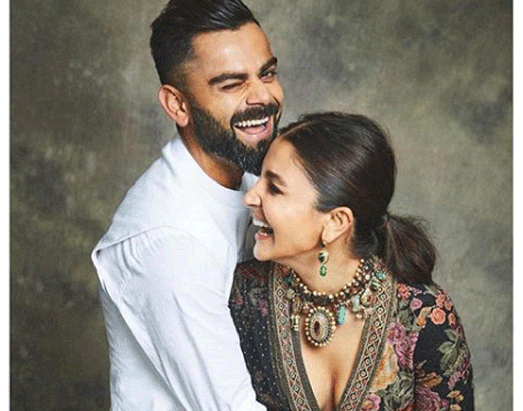 দিওয়ালিতেও একসঙ্গে কাটিয়েছেন বিরুষ্কা। ডিজাইনার সব্যসাচী মুখোপাধ্যায়ের ইনস্টাগ্রাম তাঁদের দু’জনের দিওয়ালি লুক শেয়ার করেছেন। তাঁদের দিওয়ালির শুভেচ্ছাও জানিয়েছেন।