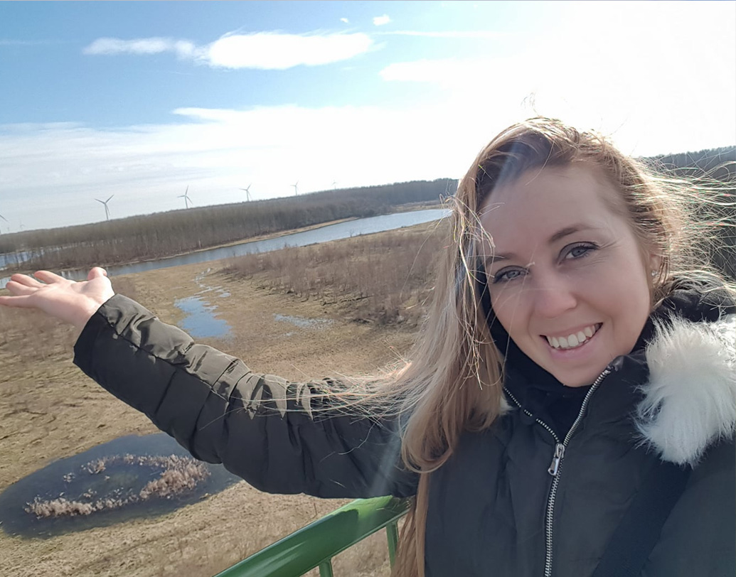 তদন্তে উঠে আসে,ওই দম্পতি বিবাহ বহির্ভূত সম্পর্কে লিপ্ত ছিলেন। সেটিকে মূলধন করেই ভেরোনা ব্ল্যাকমেলিং করছিলেন বলে জানা যায়।