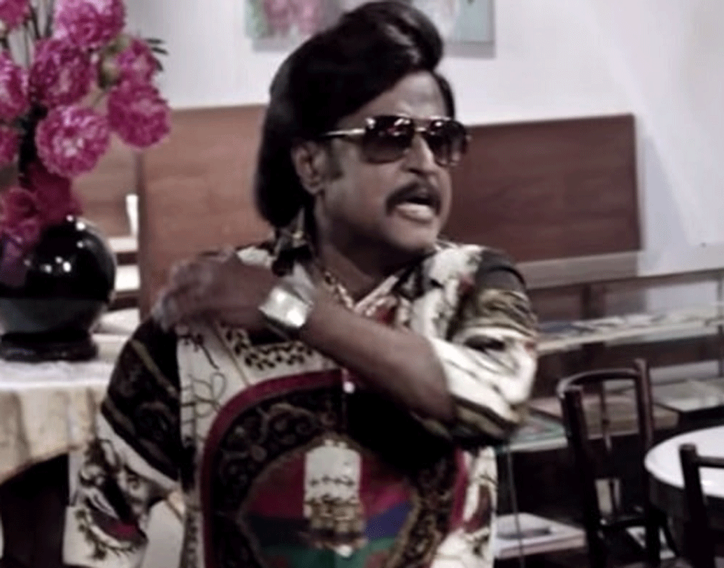 এ সব কাজ করাকালীনও মাঝে মধ্যেই বিভিন্ন পৌরাণিক চরিত্রে অভিনয় করতেন রজনীকান্ত। তবে অভিনয়ে জনপ্রিয় হওয়ার আগে বাস কন্ডাক্টর হিসাবেও ভীষণ জনপ্রিয় হয়ে উঠেছিলেন তিনি।