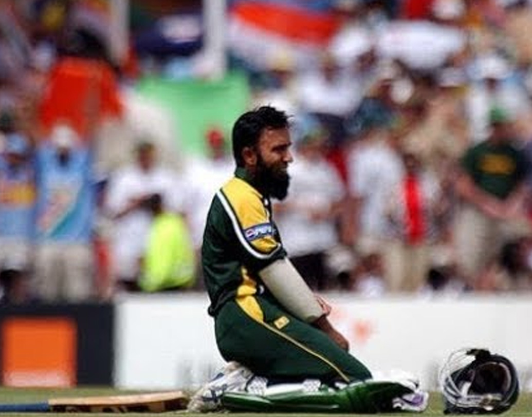 পেপসি ইন্ডিপেন্ডেন্স কাপে ১৯৯৭ সালের ২১ মে ভারতের বিরুদ্ধে ১৯৪ রান করেন সইদ আনোয়ার। প্রচণ্ড গরমে তাঁর পায়ে ক্র্যাম্প ধরে গিয়েছিল। তিনি রানার নিয়ে ইনিংস শেষ করেন। ওই ম্যাচে পাকিস্তানের আর কোনও ব্যাটসম্যান সে ভাবে রান করতে পারেননি। পাকিস্তানের মোট রান ছিল ৩২৭। জবাবে, রাহুল দ্রাবিড়ের লড়াকু ১০৭ রান সত্ত্বেও ওই ম্যাচে ভারত ৩৫ রানে পরাজিত হয়।