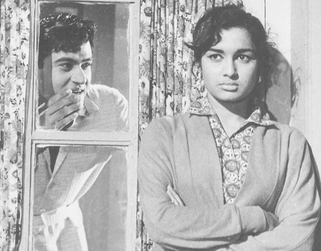 ষাট ও সত্তরের দশকে বেশ কিছু সফল ছবির নায়িকা ছিলেন আশা। ‘যব প্যায়ার কিসি সে হোতা হ্যায়’, ‘জিদ্দি’, ‘লভ ইন টোকিয়ো’, ‘তিসরি মঞ্জিল’, ‘কন্যাদান’, ‘ক্যারাভান’ ছবির সাফল্য আশা পারেখকে তাঁর কেরিয়ারে এগিয়ে দেয় অনেকটাই।