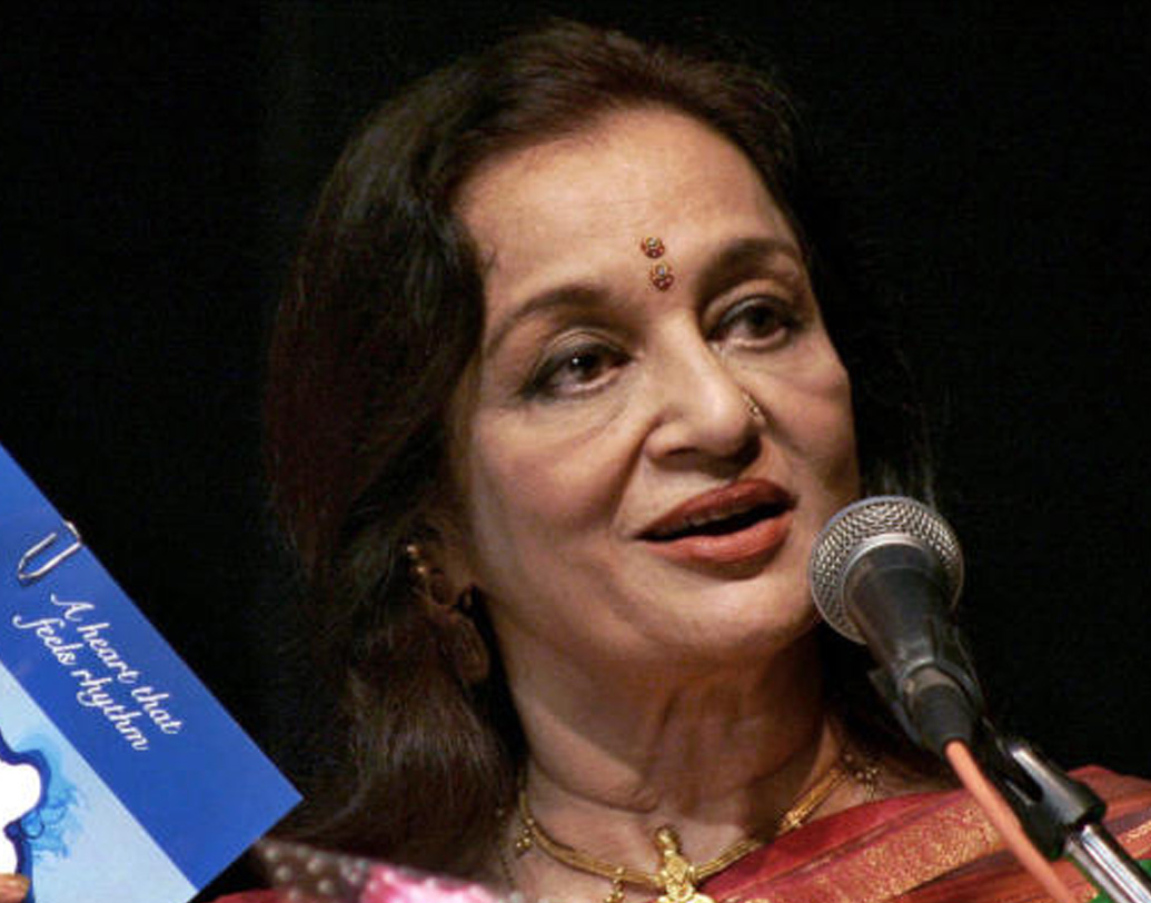 প্রায়-অবসর জীবনে আশার সময়ের একটা বড় অংশ কাটে নিজের ডান্স অ্যাকাডেমি এবং সমাজসেবা নিয়ে। সান্তাক্রুজে তাঁর নামে হাসপাতাল আছে। তাঁর সমাজসেবার স্বীকৃতিস্বরূপ।