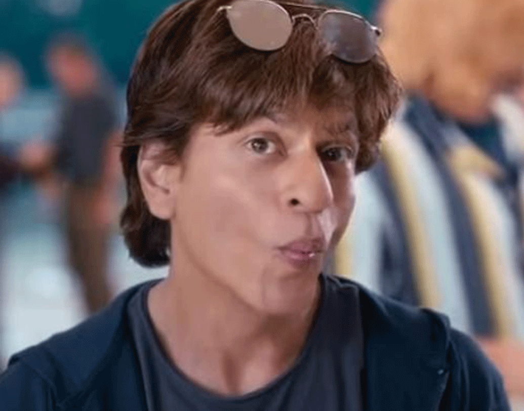 সঞ্জয়লীলা ভন্সালীর বিতর্কিত এবং সুপার হিট ছবি ‘পদ্মাবত’-এর জন্য প্রথম অফার গিয়েছিল শাহরুখ খানের কাছে। কিন্তু শাহরুখ এই ছবির জন্য কত টাকা চেয়েছিলেন জানেন?