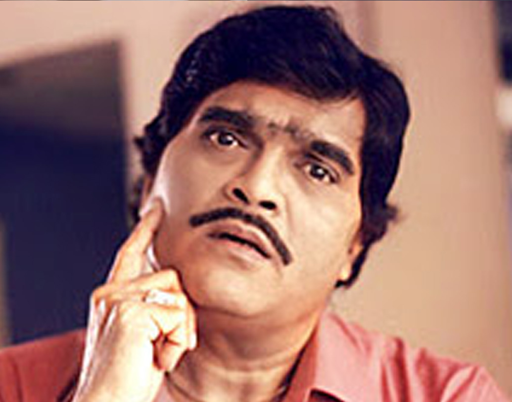 ‘করণ অর্জুন’, ‘প্যায়ার কিয়া তো ডরনা ক্যায়া’, ‘ইয়েস বস’-সহ দুশোটিরও বেশি ছবিতে অভিনয় করেছেন। বড় পর্দায় তাঁকে শেষ বার দেখা গিয়েছে রোহিত শেট্টীর ‘সিংহম’ ছবিতে।