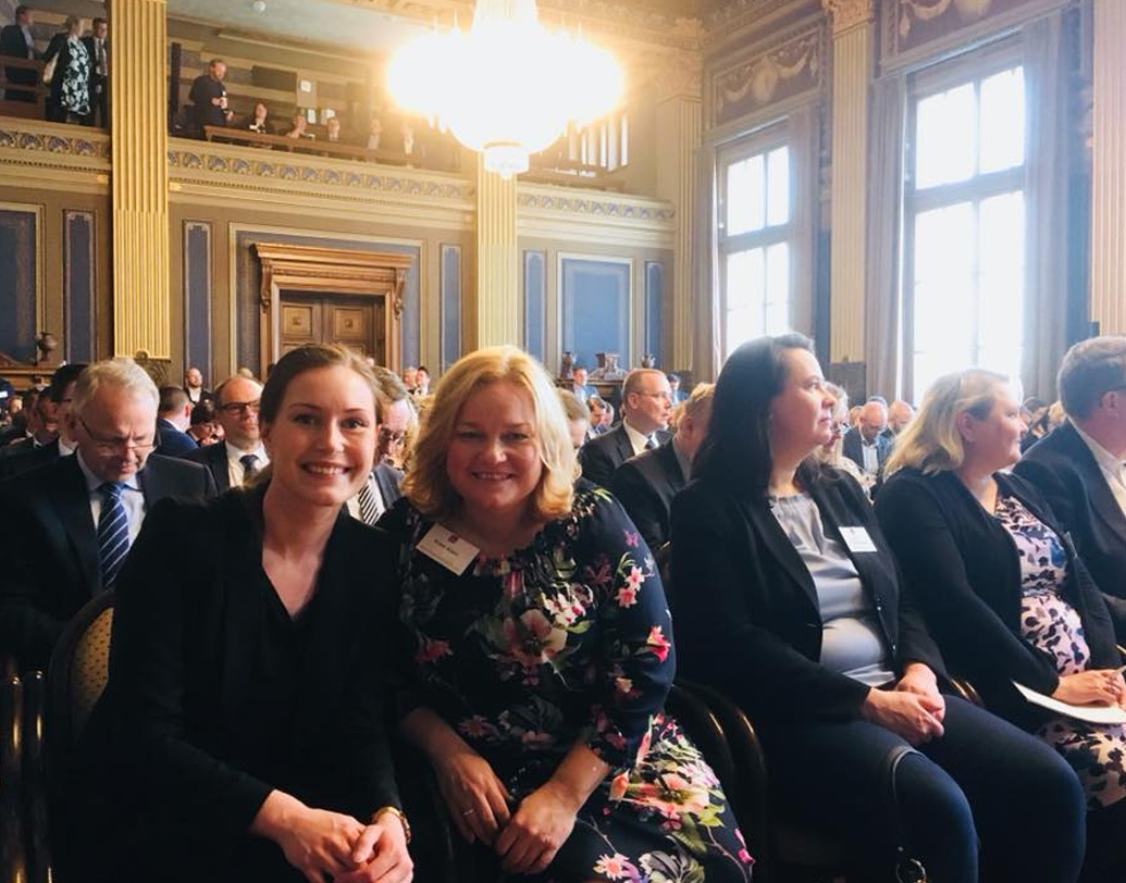 তরুণ তুর্কী ম্যারিন অবশ্য আত্মবিশ্বাসী। স্পষ্ট জানিয়েছেন, ‘‘বয়স বা লিঙ্গ নিয়ে আমি কোনও দিন ভাবিনি। কেন আমি রাজনীতিতে এসেছি, সেটাই ভাবি। ভাবি, কেন আমি দলের আস্থাভাজন হলাম। যথাযথ ভাবে নিজের দায়িত্বপালনের চেষ্টা করব।’’