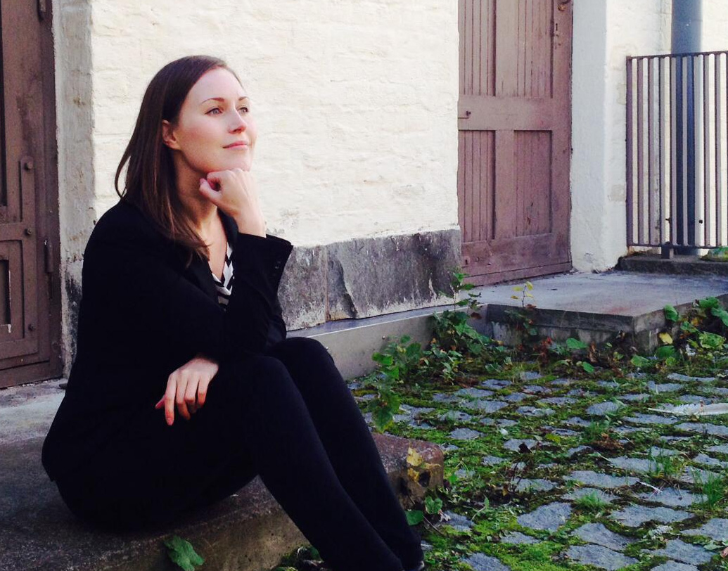 এ রকমও হতে পারে, একজন এলজিবিটি মানুষ হয়তো সিঙ্গল পেরেন্ট হয়ে শিশুকে বড় করলেন। বা, পুরুষ-মহিলা জুটি, যাঁদের মধ্যে দু’জনই, বা অন্তত একজন হয়তো এলজিবিটি-মনস্ক। সে ক্ষেত্রেও বলা হবে এলজিবিটি পেরেন্টিং বা সেমসেক্স পেরেন্টিং।