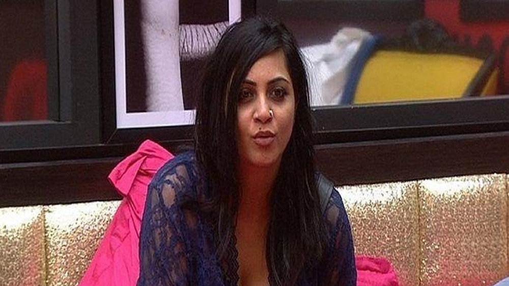 অভিনেত্রী আরশি খানের বিরুদ্ধেও ভারতে যৌন ব্যবসায় জড়িত থাকার অভিযোগ উঠেছিল। কিন্তু এই অভিযোগ তিনি বরাবর অস্বীকার করেছেন। তাঁর দাবি, জীবনে কোনওদিনই মধুচক্রে জড়িত ছিলেন না। তাঁকে হেনস্থা করা হয়েছিল। (ছবি:ফেসবুক)