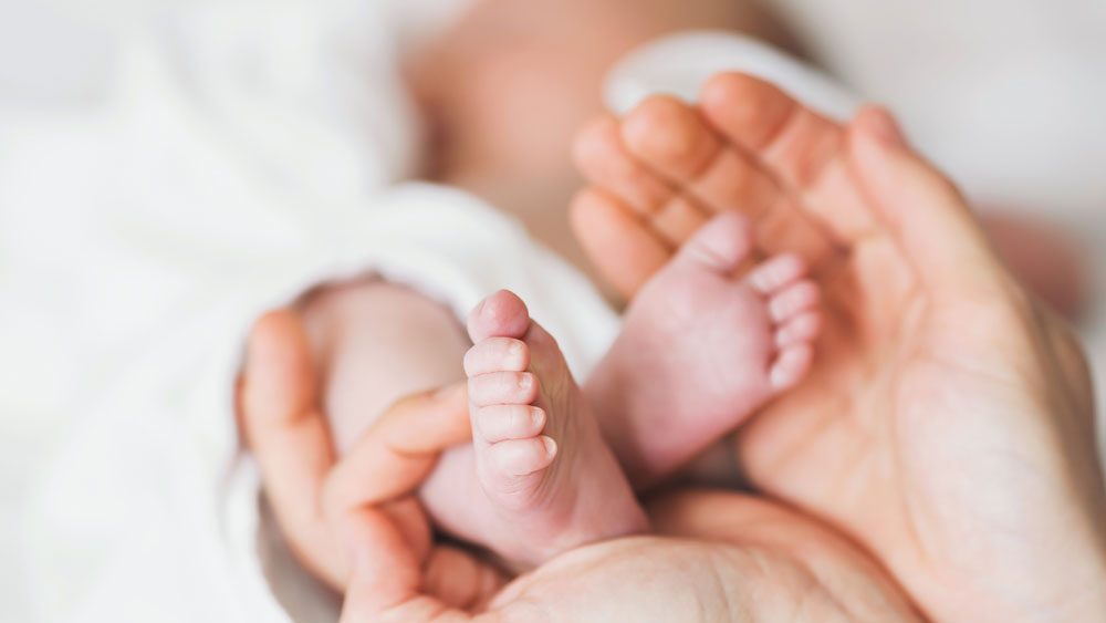 জবাবে তখনই কেন্দ্রের প্রতিনিধি অ্যাডিশনাল সলিসিটর জেনারেল ঐশ্বর্য ভাটি জানিয়েছিলেন, গর্ভদান আইনে সংশোধন নিয়ে ভাবনাচিন্তা করছে কেন্দ্র।