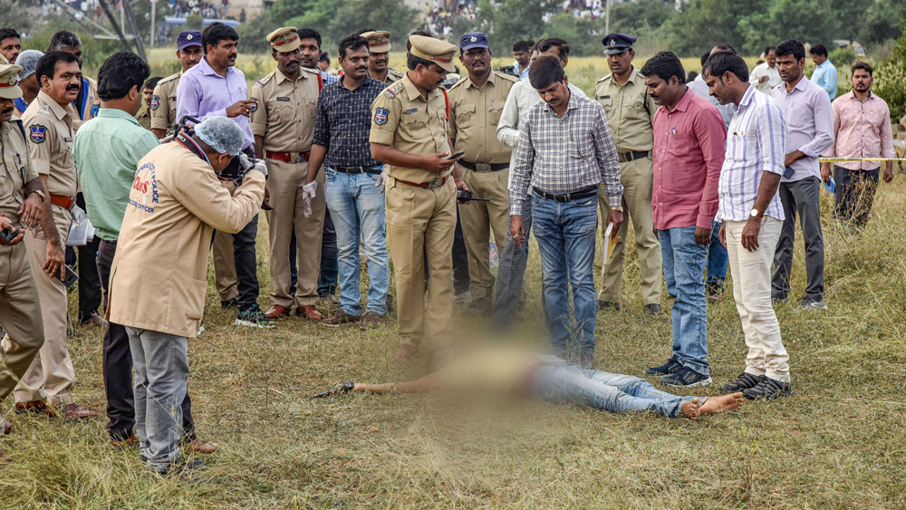 হায়দরাবাদ এনকাউন্টারে কমিশন গঠনের নির্দেশ সুপ্রিম কোর্টের।